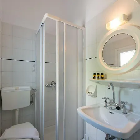 Hotel Karma *