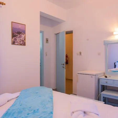Karma Hotel Platis Gialos (Sifnos)